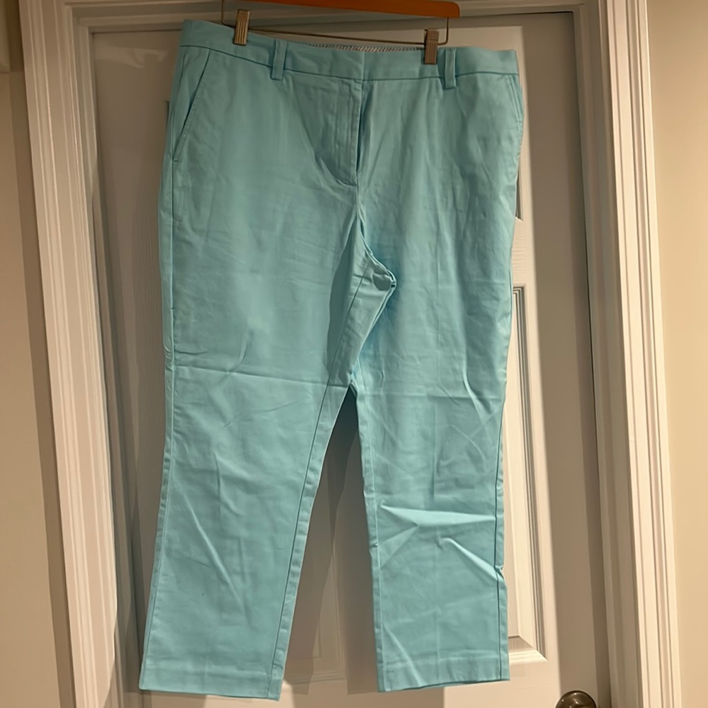 Lands end straight leg crops